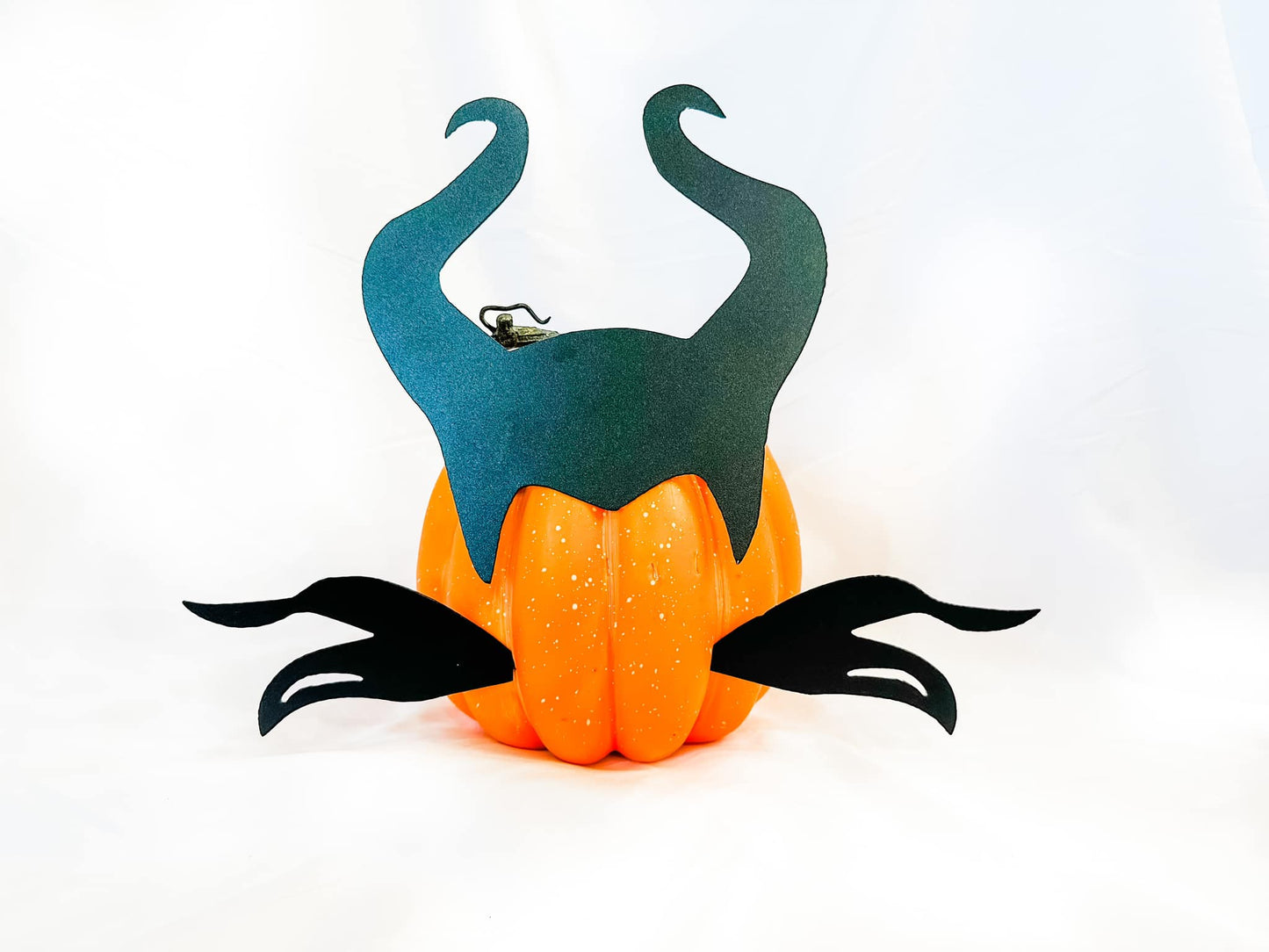 Maleficent Large Pumpkin Kit