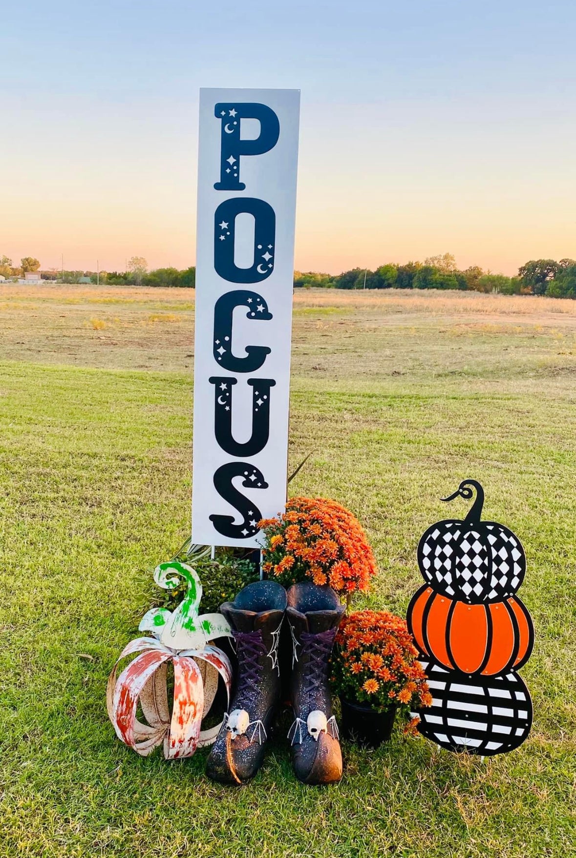 Checkered Pumpkin Stack