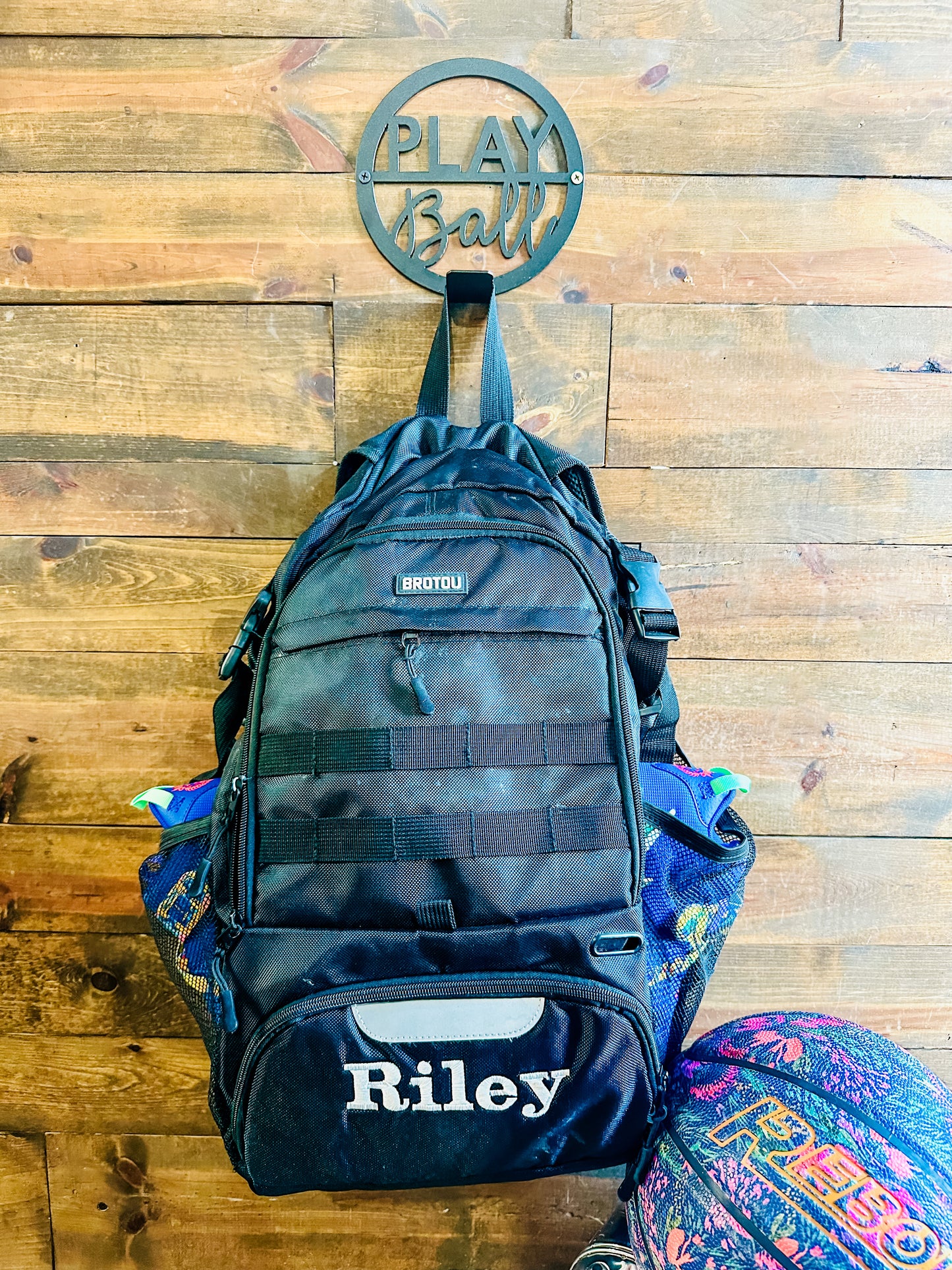 Active Kid's Bag Hanger - Play Ball