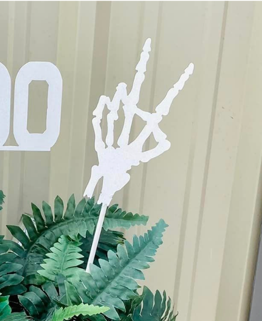Skully Peace Sign