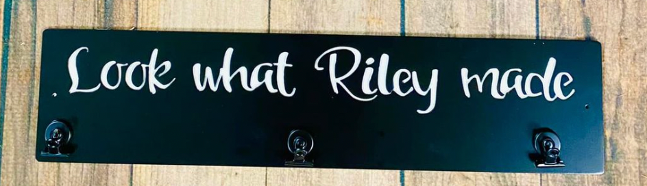 Custom Name Magnetic Brag Board