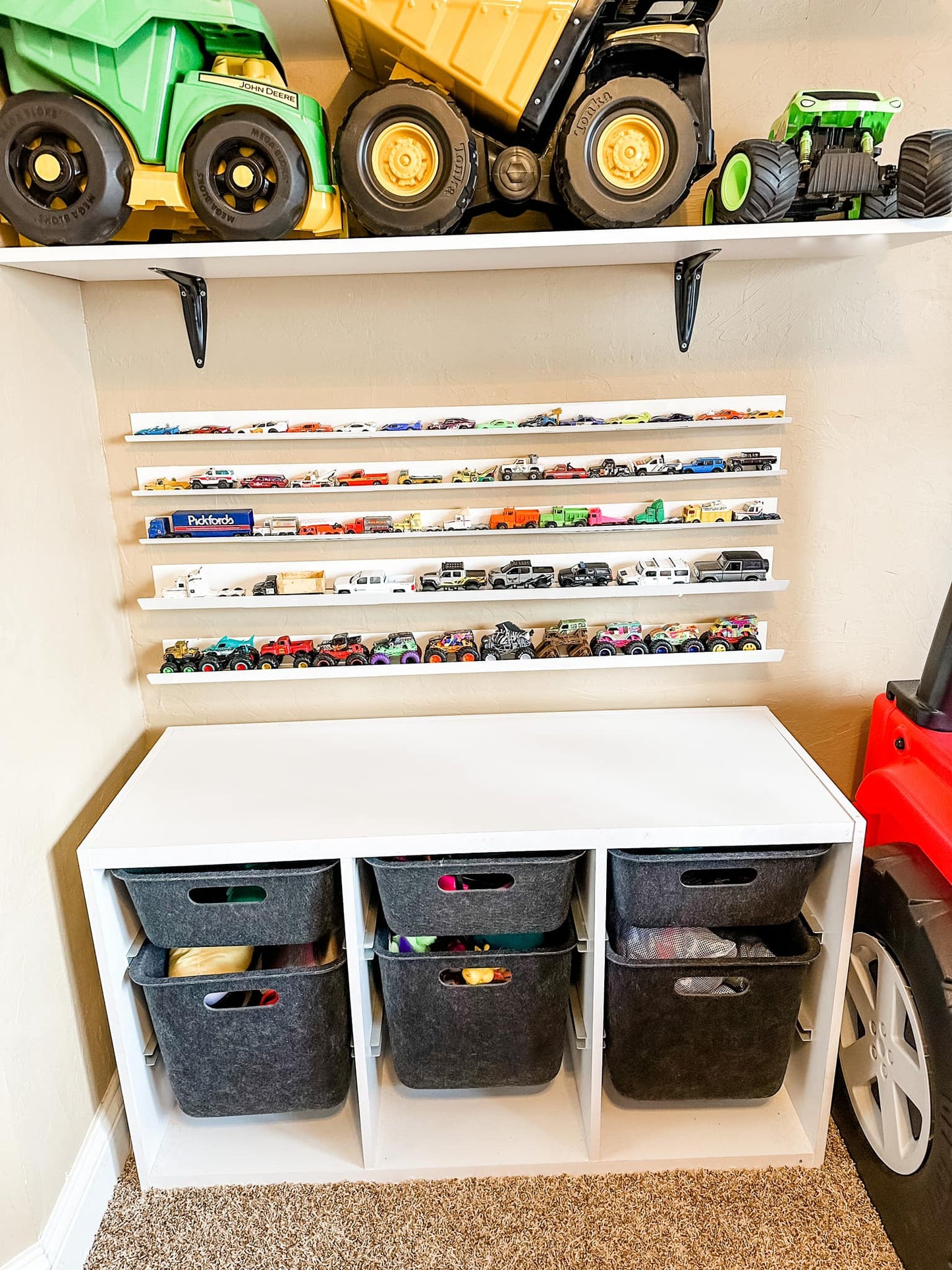 Hotwheels Toy Car Display Shelf